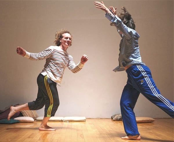 Deepening -                             
Contact Improvisation Series